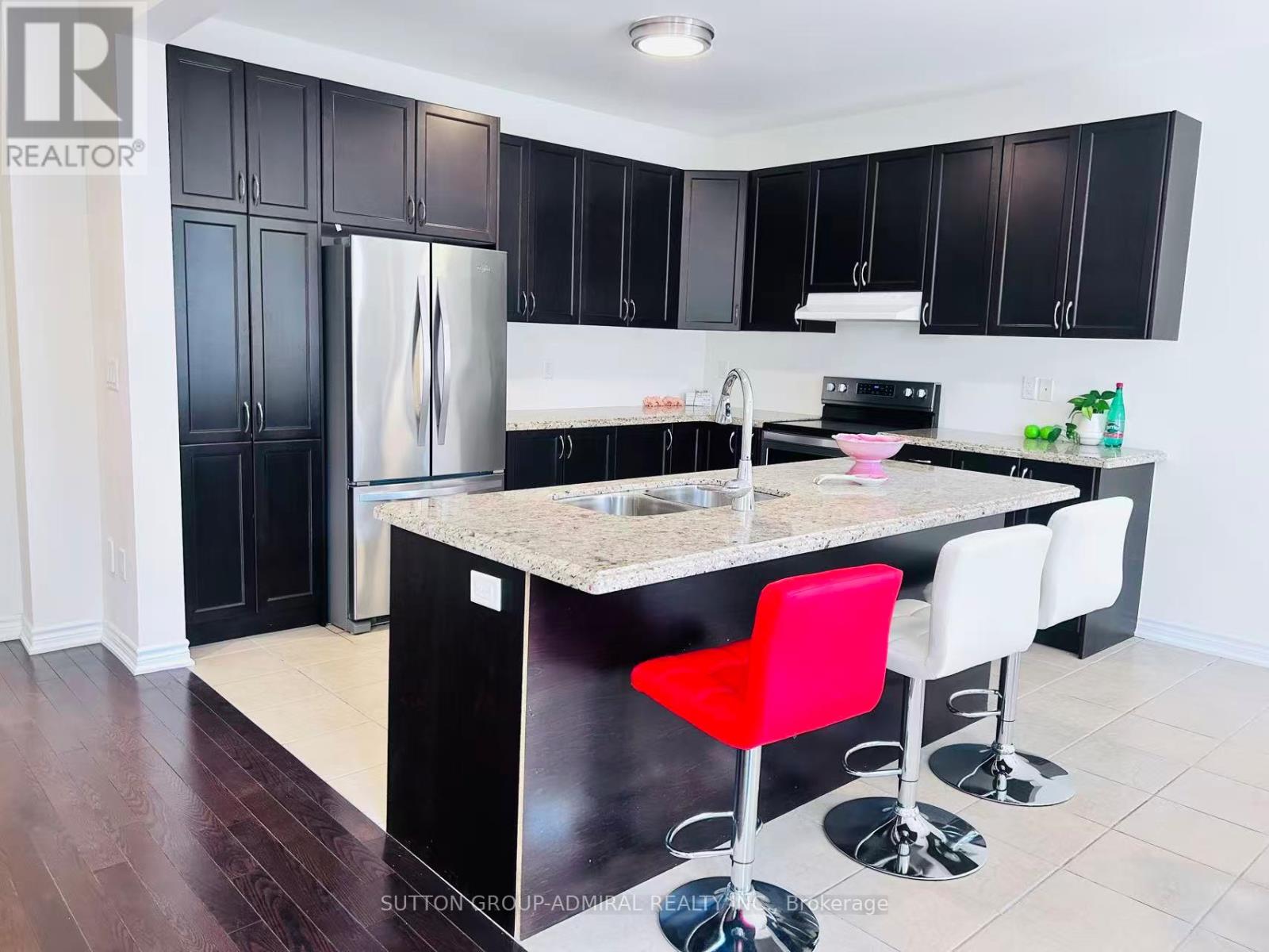 81 Livante Court, Markham, Ontario  L6C 1J5 - Photo 14 - N13031326