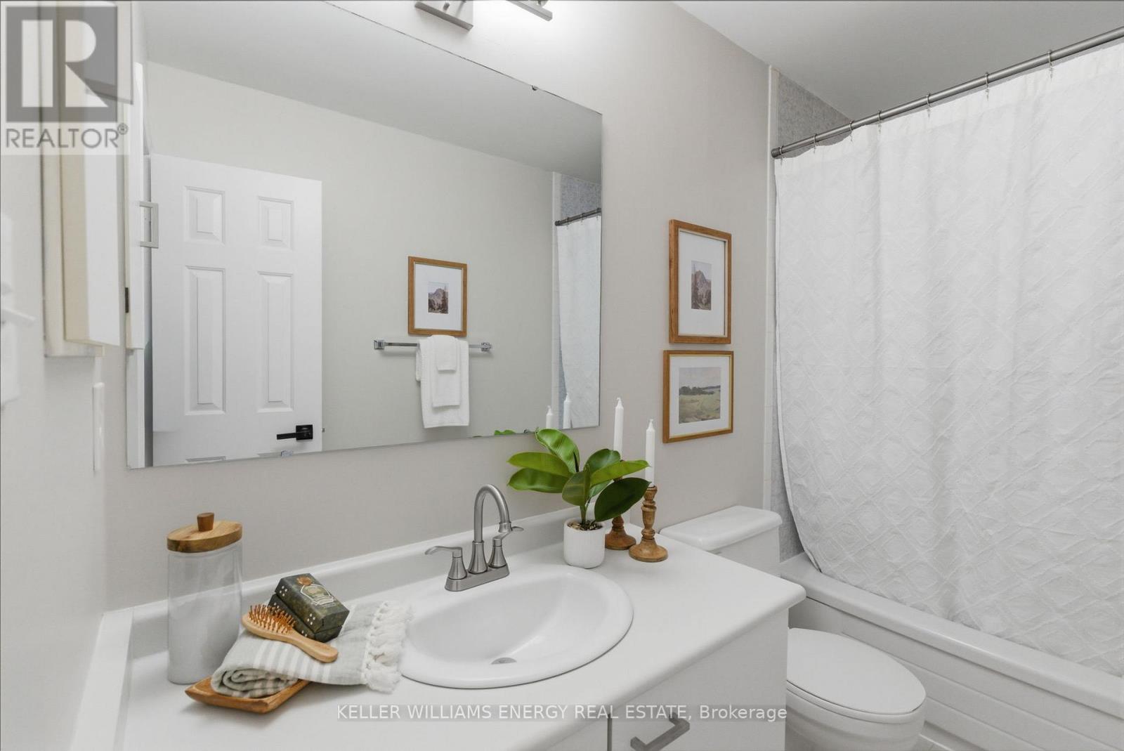 35 Teddington Crescent, Whitby, Ontario L1R 1S5 - Photo 15 - E13033866