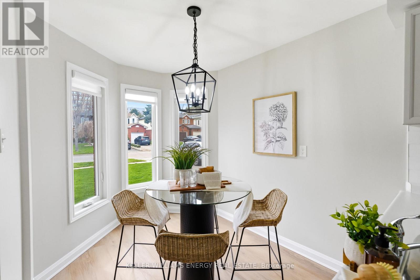 35 Teddington Crescent, Whitby, Ontario L1R 1S5 - Photo 5 - E13033866