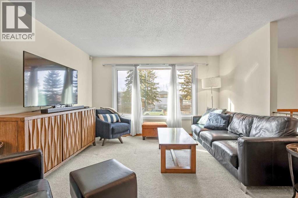 5711 Dalmead Crescent NW, Calgary, Alberta  T3A 1E7 - Photo 8 - A2295983