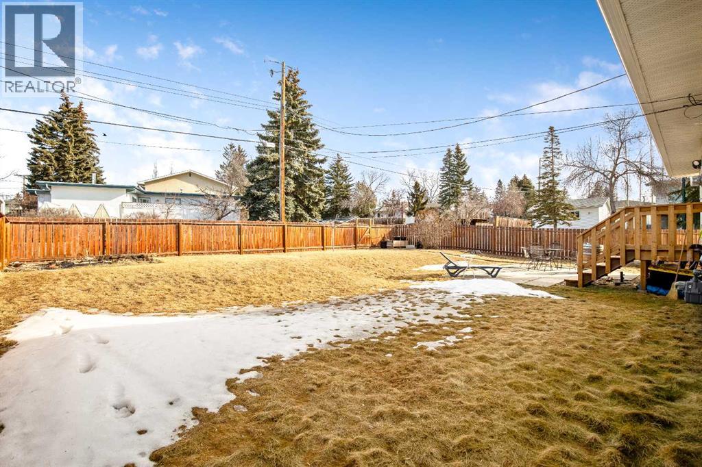 5711 Dalmead Crescent NW, Calgary, Alberta  T3A 1E7 - Photo 6 - A2295983