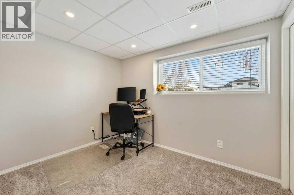 96 Templehill Drive NE, Calgary, Alberta  T1Y 4C3 - Photo 33 - A2298994