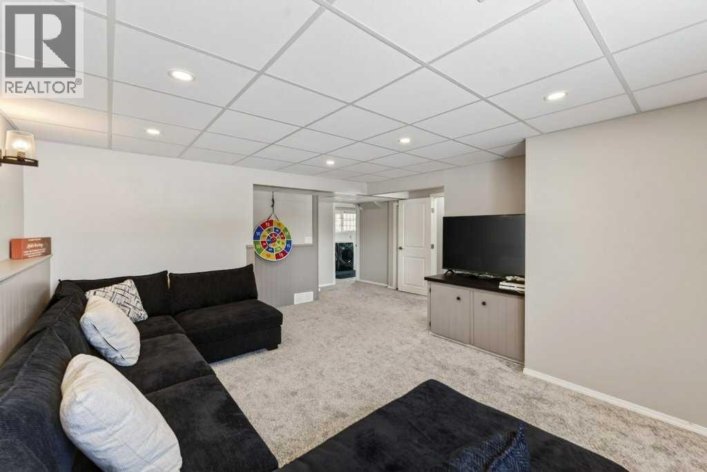 96 Templehill Drive NE, Calgary, Alberta  T1Y 4C3 - Photo 31 - A2298994