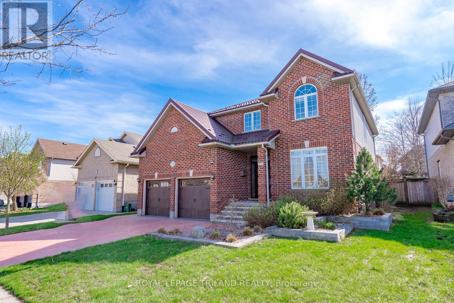 1223 THORNLEY STREET, London South, Ontario