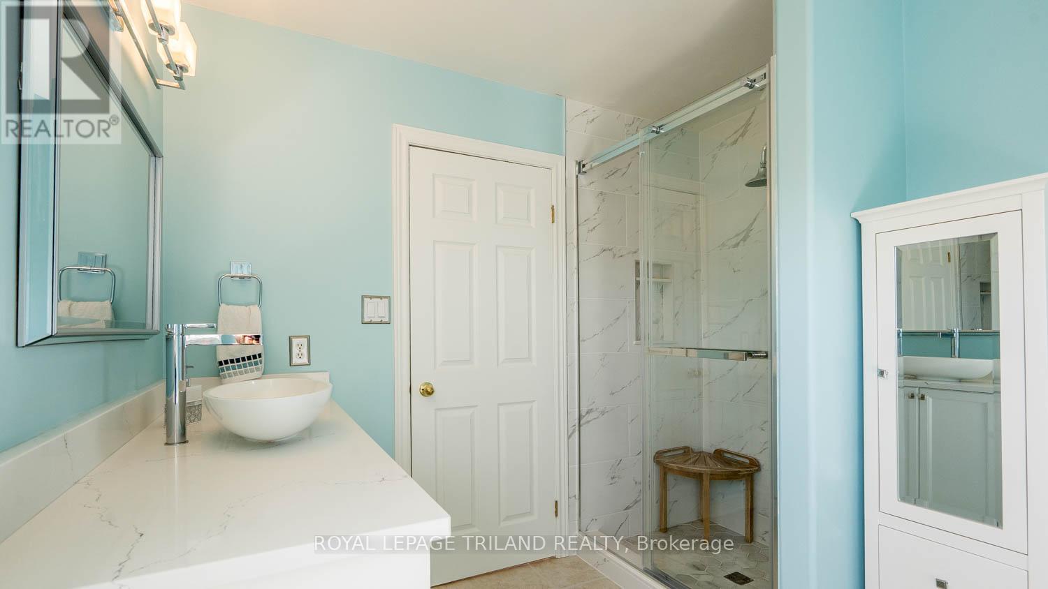 1223 Thornley Street, London South, Ontario  N6K 4V3 - Photo 14 - X13033864