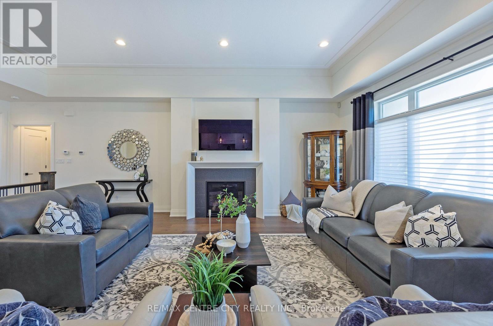 7 - 1166 Riverbend Road, London South, Ontario  N6K 0J9 - Photo 2 - X13033872