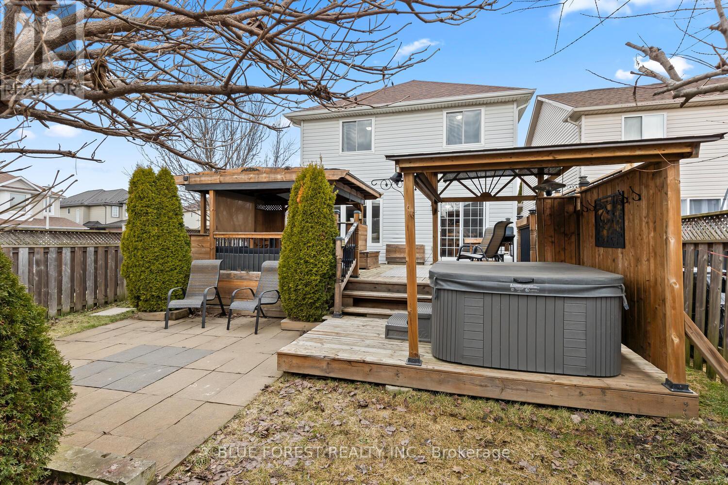 696 Feldgate Circle, London East, Ontario  N5V 5E8 - Photo 30 - X13033874