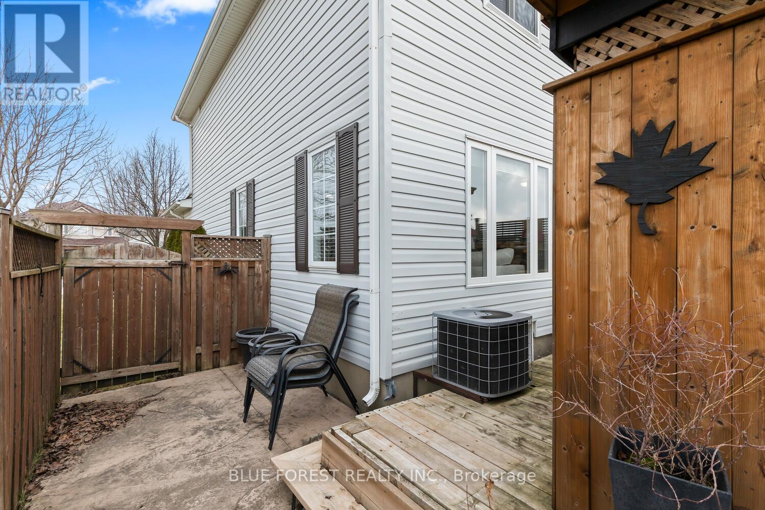696 Feldgate Circle, London East, Ontario  N5V 5E8 - Photo 32 - X13033874