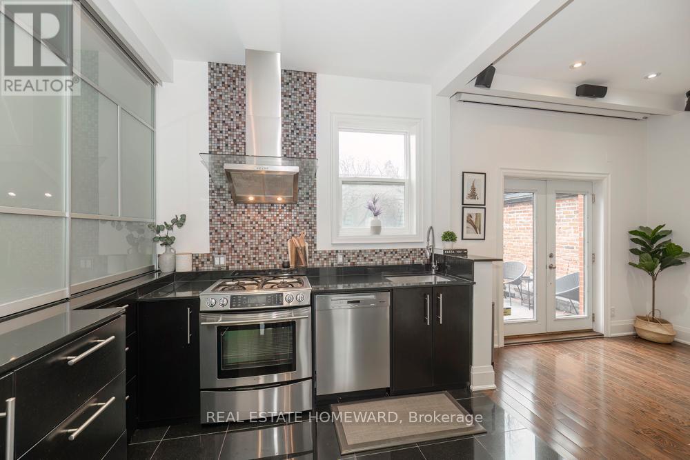 136 Spruce Street, Toronto, Ontario  M5A 2J5 - Photo 10 - C12999310