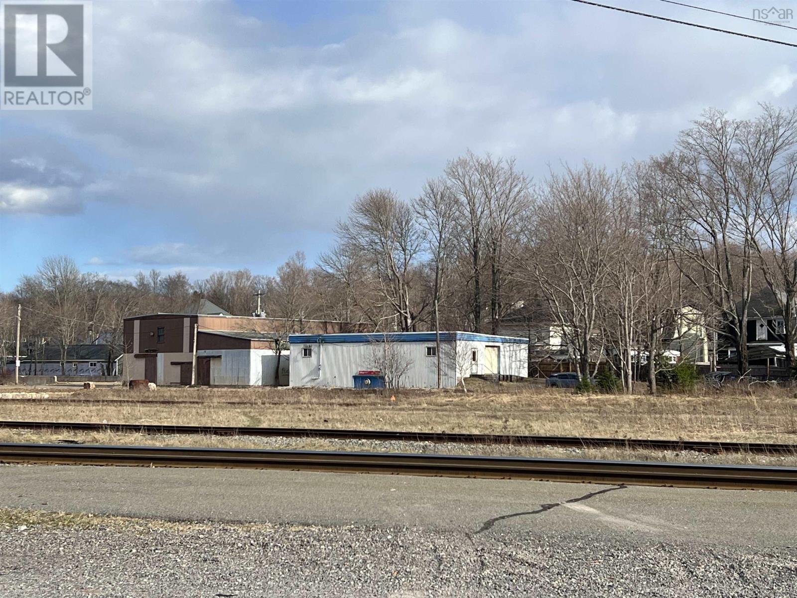 32 Railway Street, Truro, Nova Scotia  B2N 2H3 - Photo 11 - 202521370