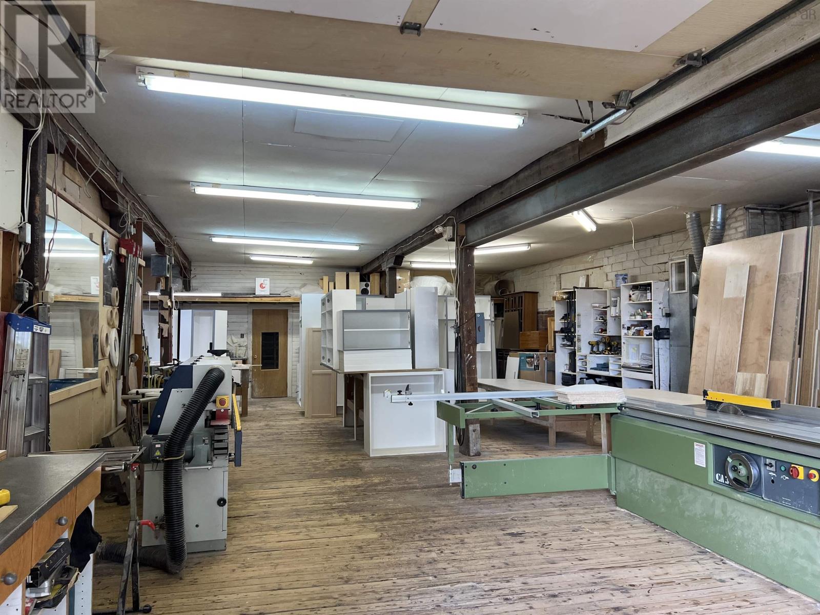 32 Railway Street, Truro, Nova Scotia  B2N 2H3 - Photo 7 - 202521370