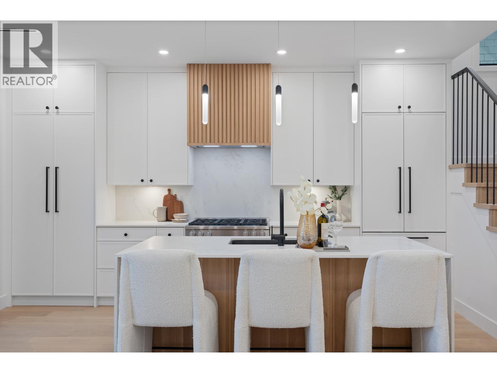 1 2846 W 12th Avenue, Vancouver, British Columbia  V6K 2P9 - Photo 3 - R3098098