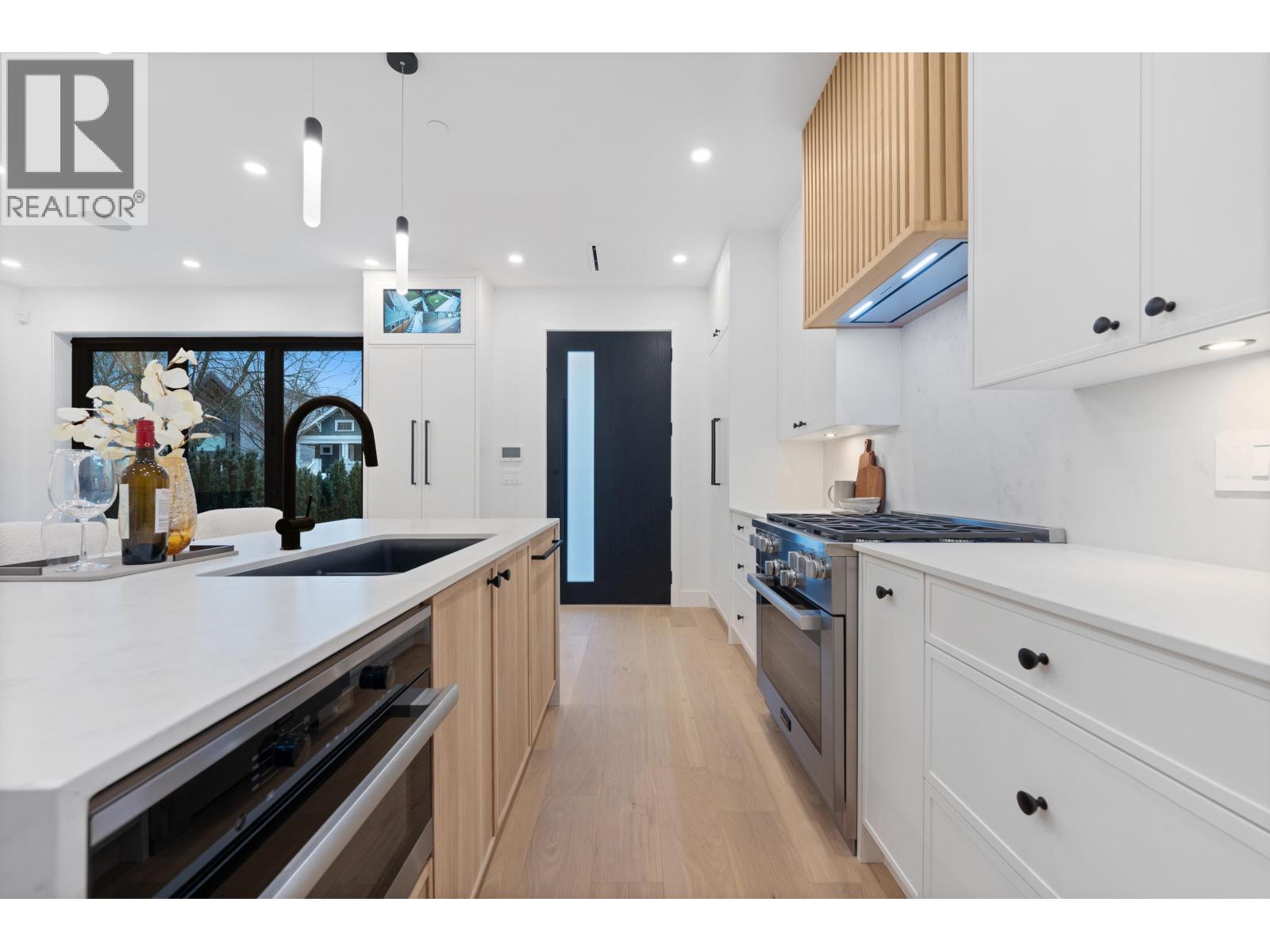 1 2846 W 12th Avenue, Vancouver, British Columbia  V6K 2P9 - Photo 4 - R3098098