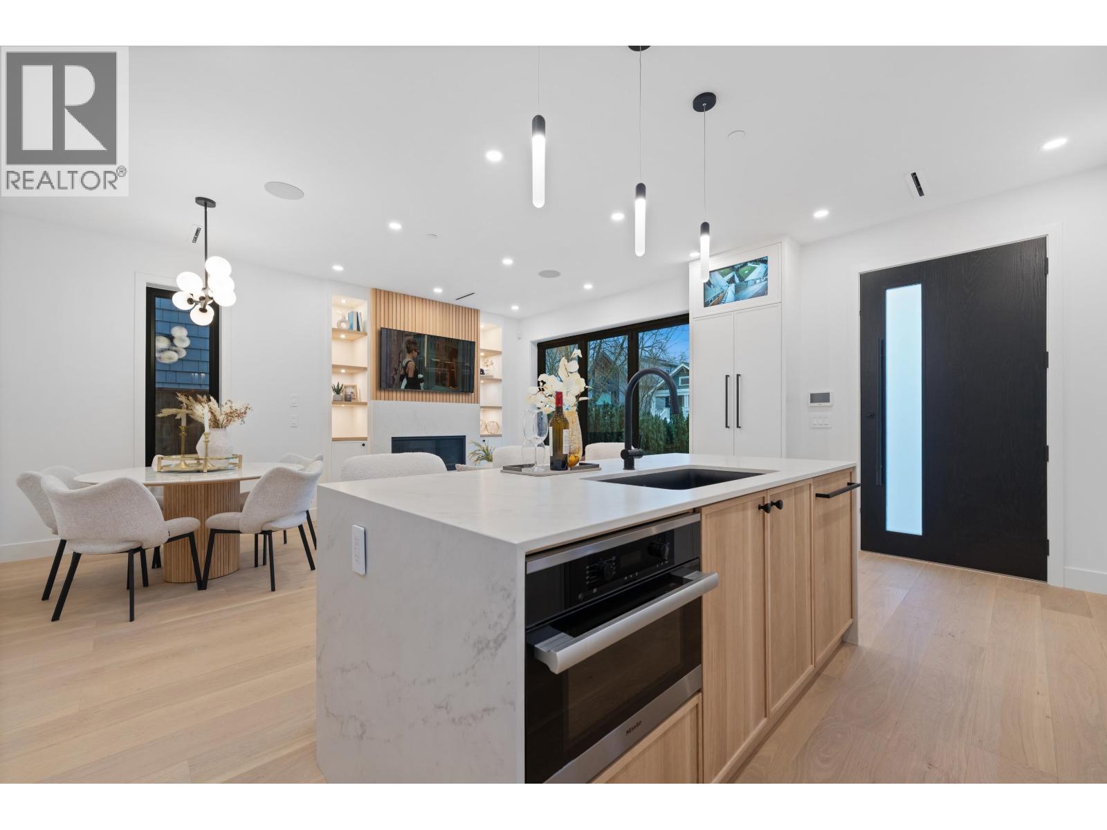 1 2846 W 12th Avenue, Vancouver, British Columbia  V6K 2P9 - Photo 8 - R3098098