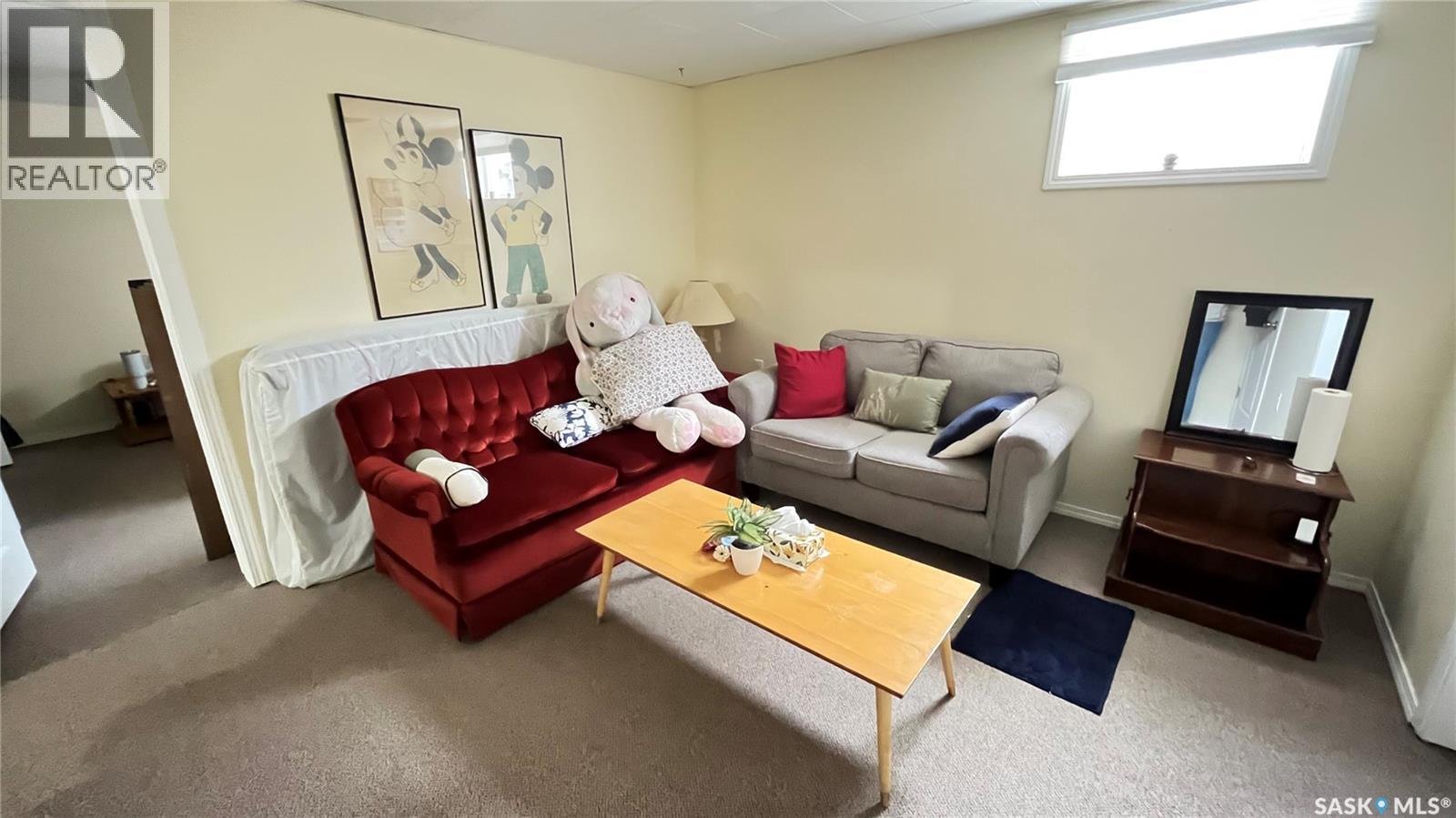 209 Hood Street, Maple Creek, Saskatchewan  S0N 1N0 - Photo 31 - SK033188