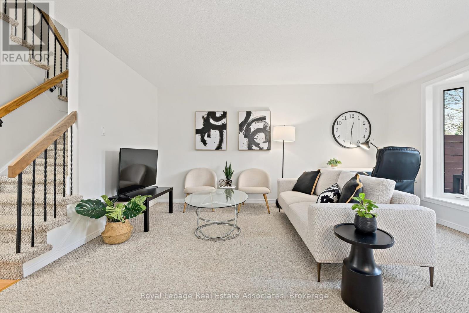 66 Lawndale Crescent, Brampton, Ontario  L6S 3L4 - Photo 10 - W13033842