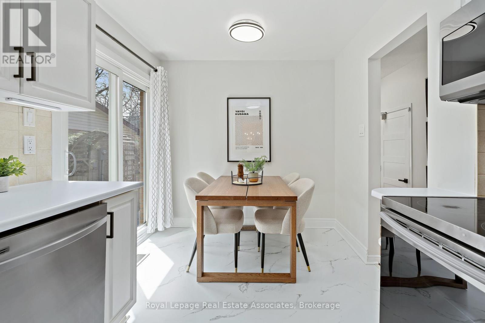 66 Lawndale Crescent, Brampton, Ontario  L6S 3L4 - Photo 16 - W13033842