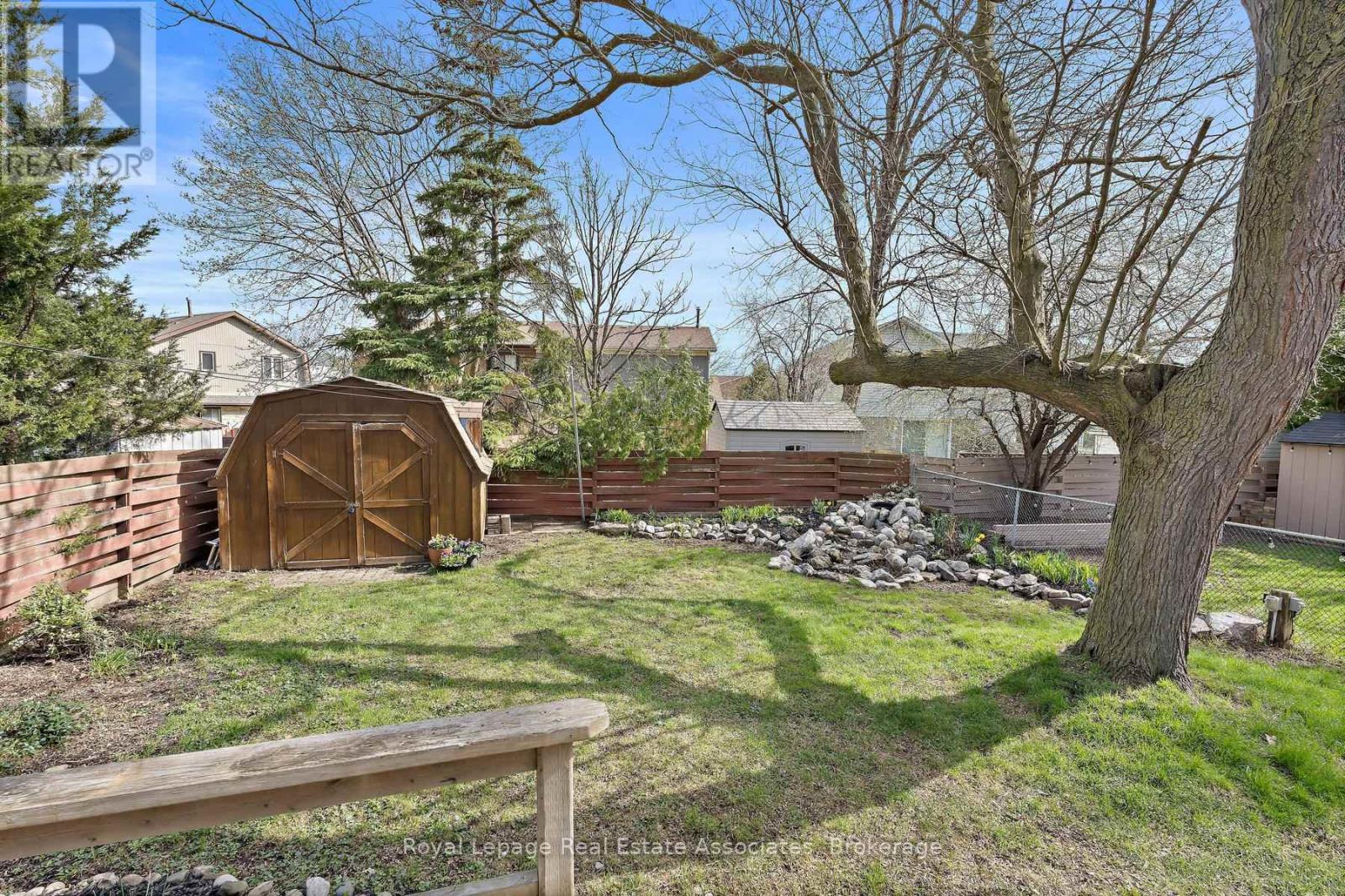 66 Lawndale Crescent, Brampton, Ontario  L6S 3L4 - Photo 38 - W13033842