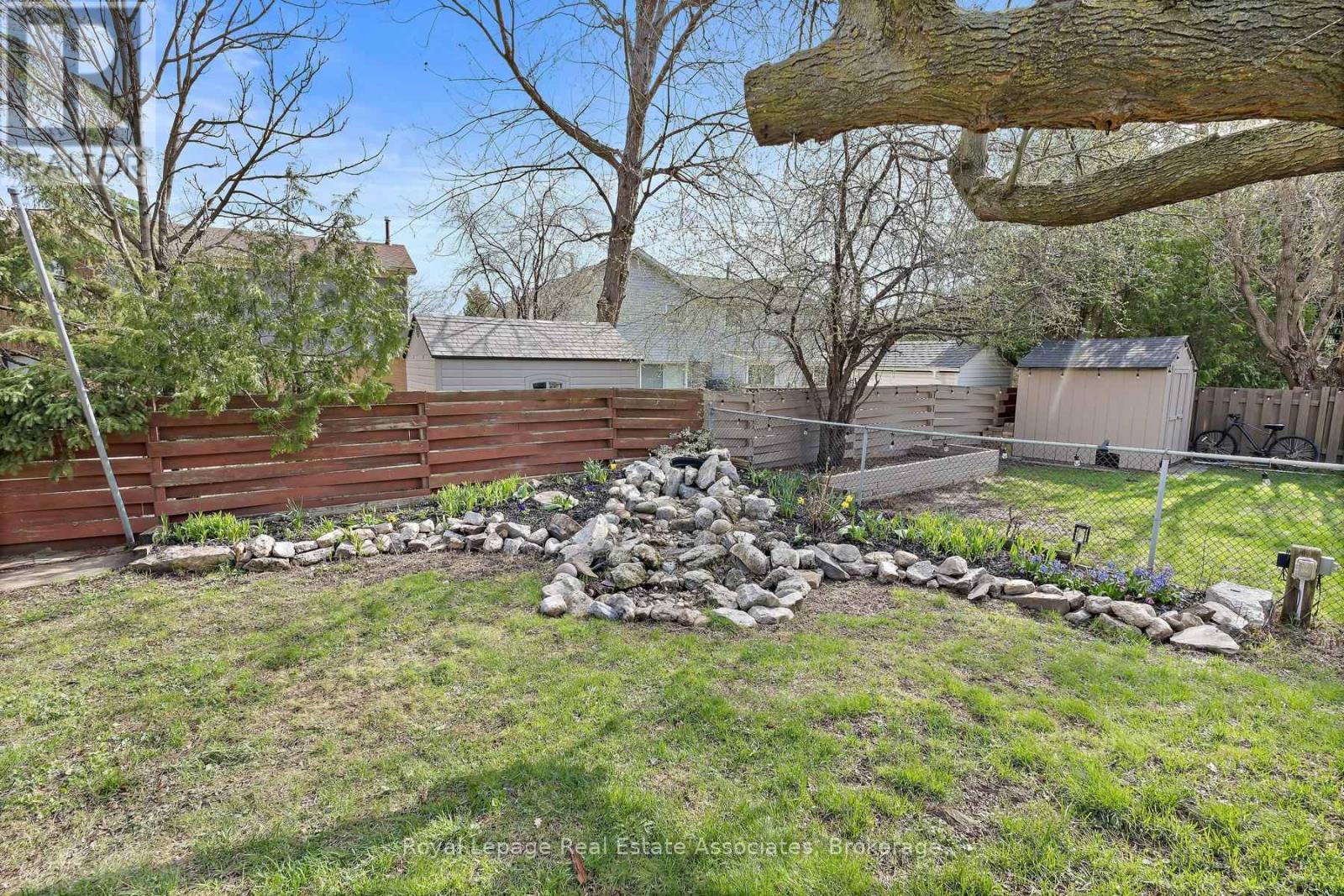 66 Lawndale Crescent, Brampton, Ontario  L6S 3L4 - Photo 39 - W13033842