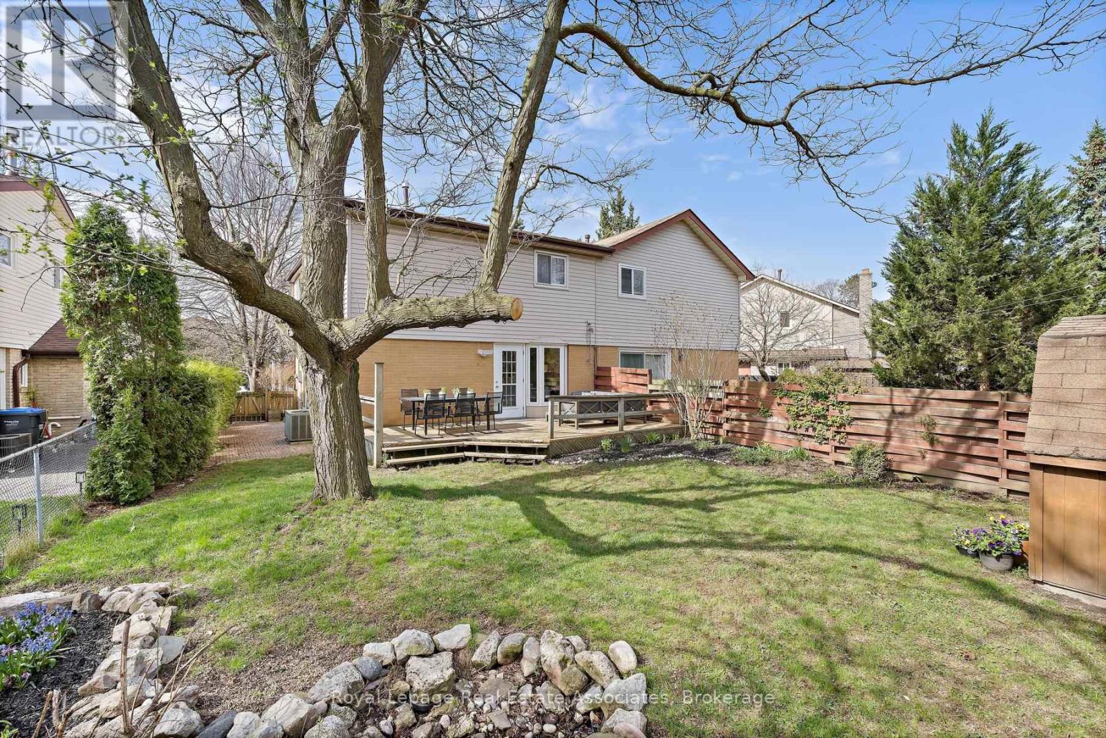 66 Lawndale Crescent, Brampton, Ontario  L6S 3L4 - Photo 40 - W13033842