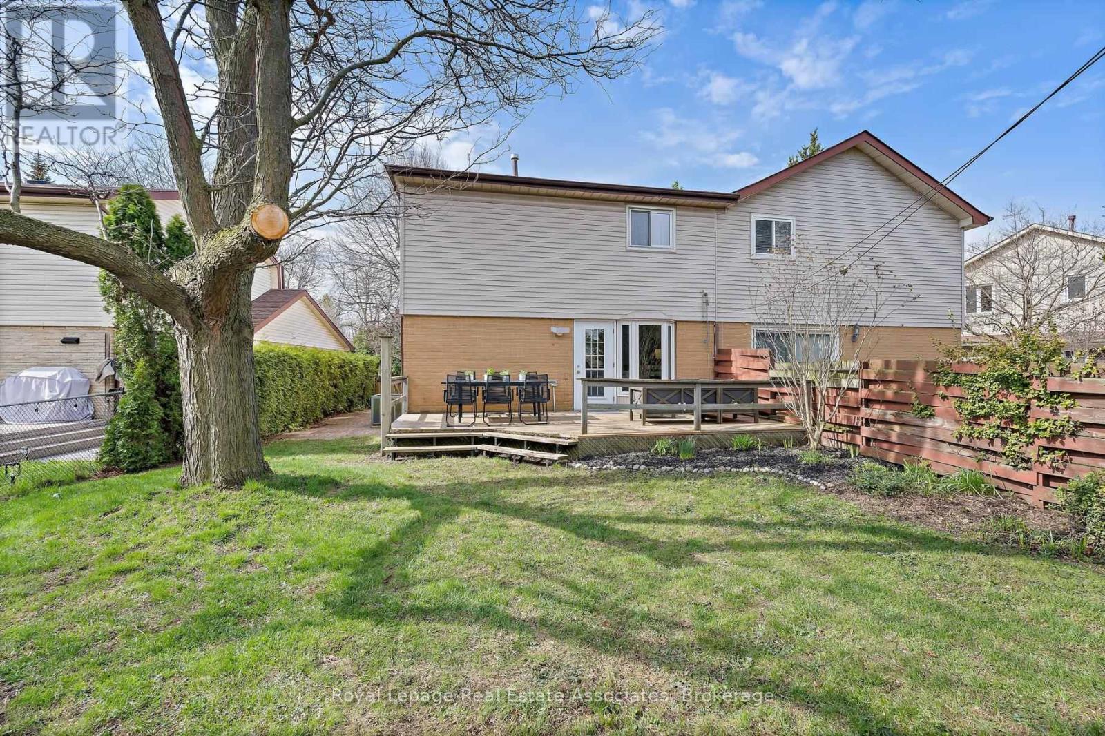 66 Lawndale Crescent, Brampton, Ontario  L6S 3L4 - Photo 41 - W13033842