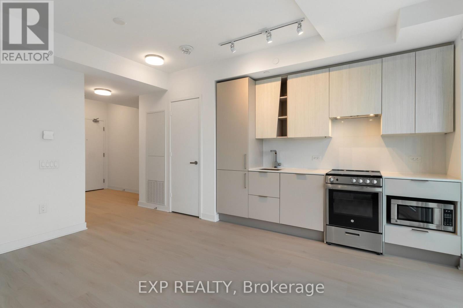 2009 - 3900 Confederation Parkway, Mississauga, Ontario  L5B 0M3 - Photo 10 - W13033878