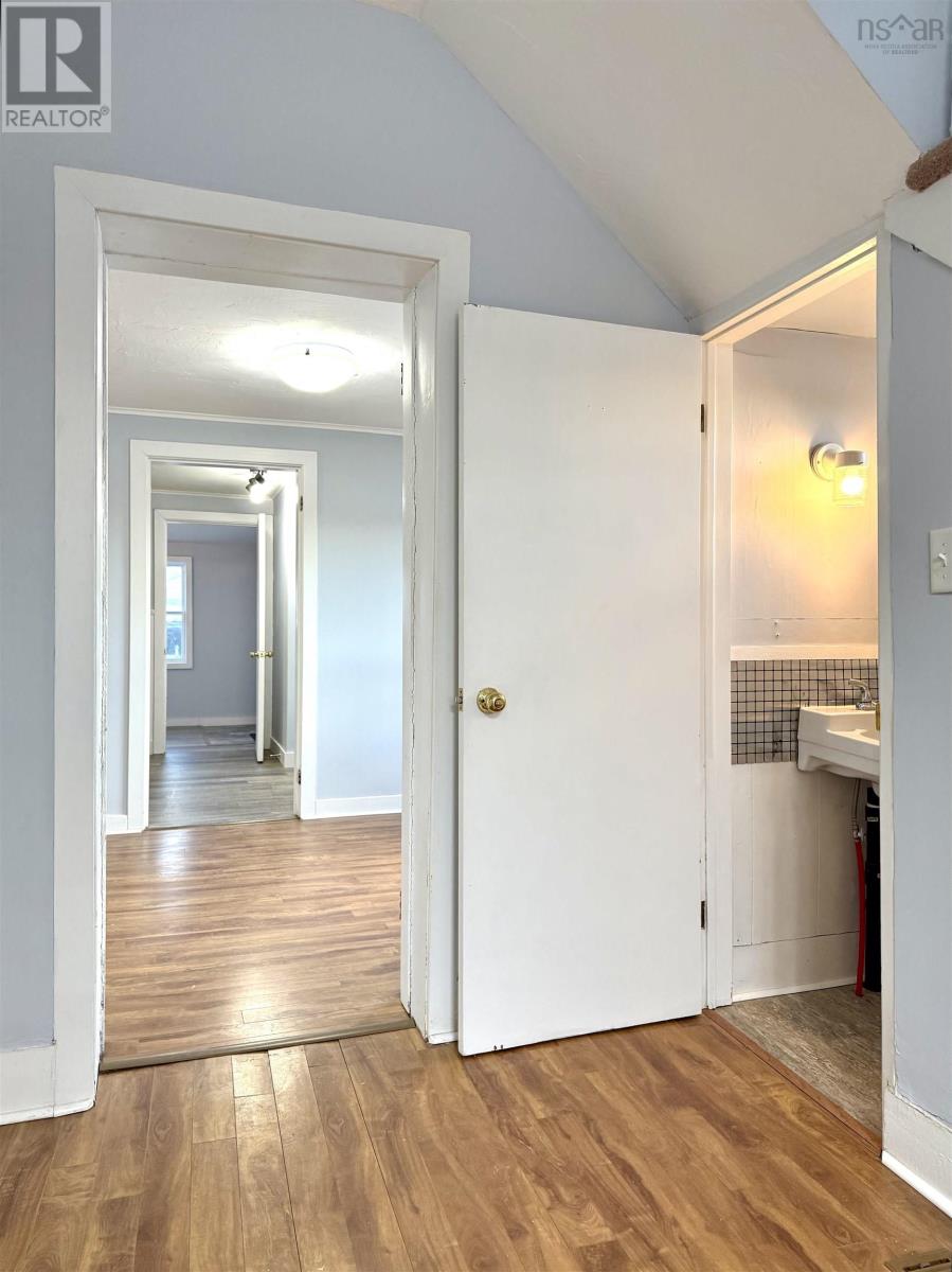 149 East Pleasant Street, Amherst, Nova Scotia  B4H 1N4 - Photo 15 - 202529495