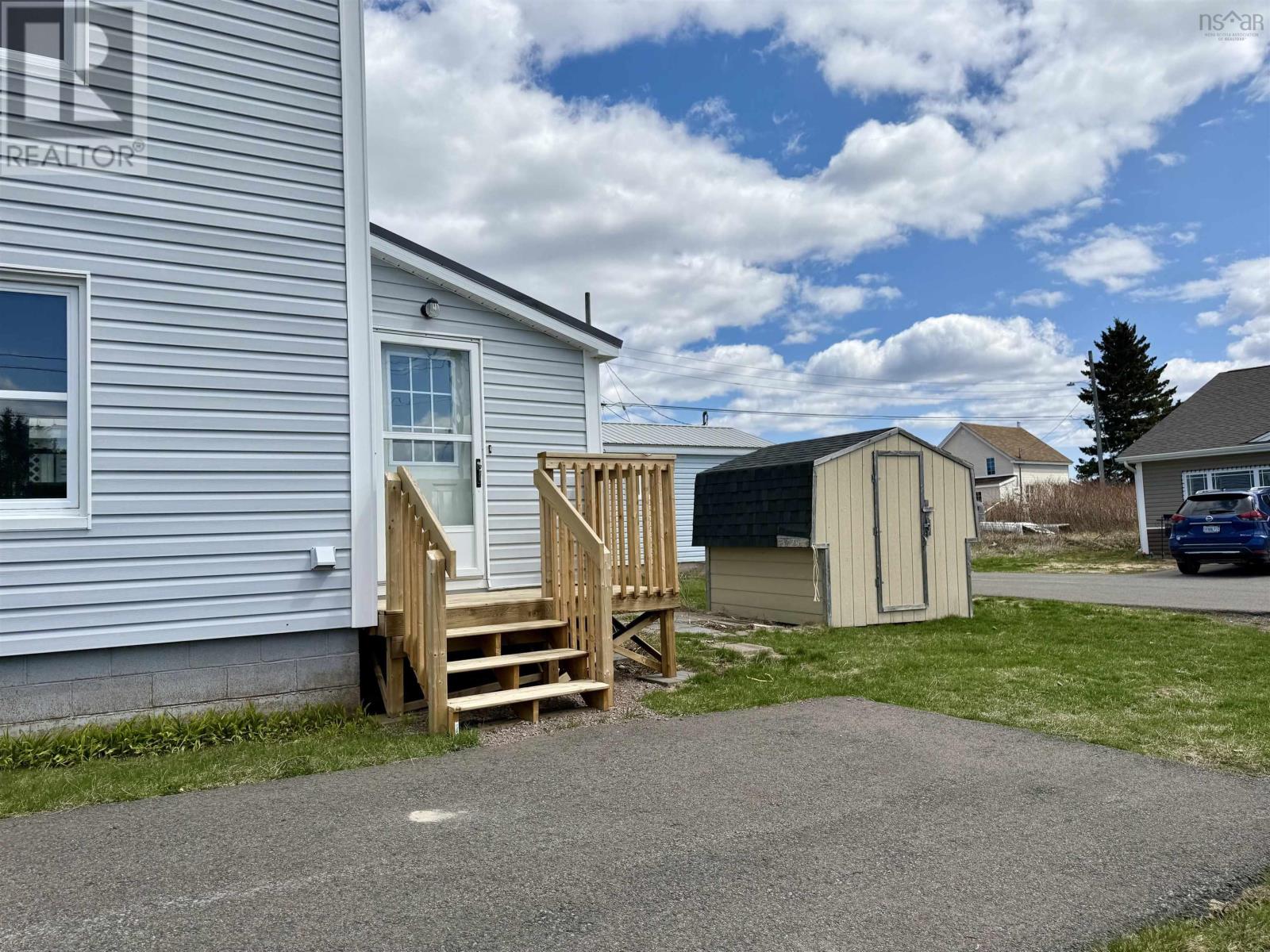 149 East Pleasant Street, Amherst, Nova Scotia  B4H 1N4 - Photo 3 - 202529495