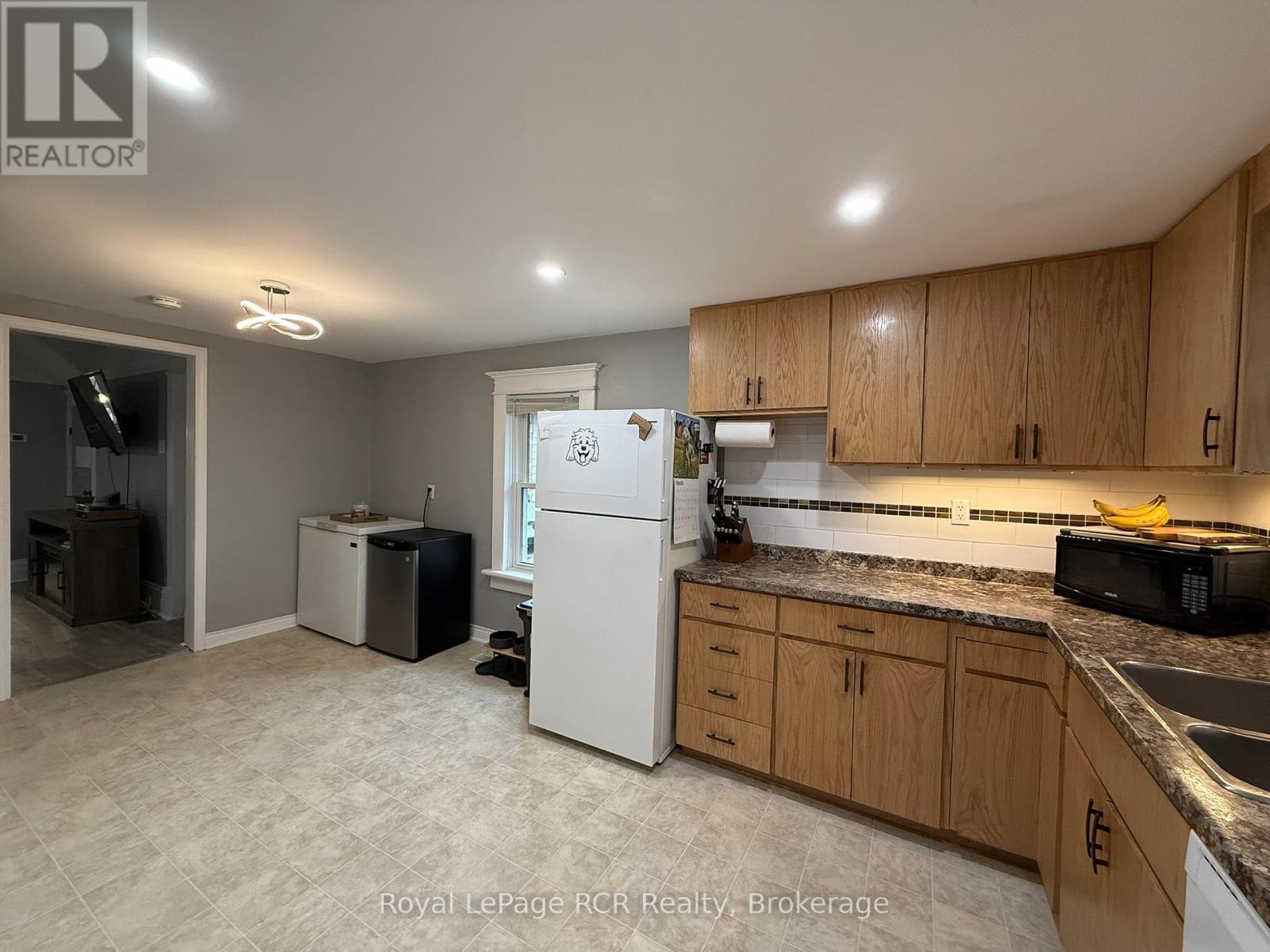 512 18th Street E, Owen Sound, Ontario  N4K 2A7 - Photo 14 - X12909654