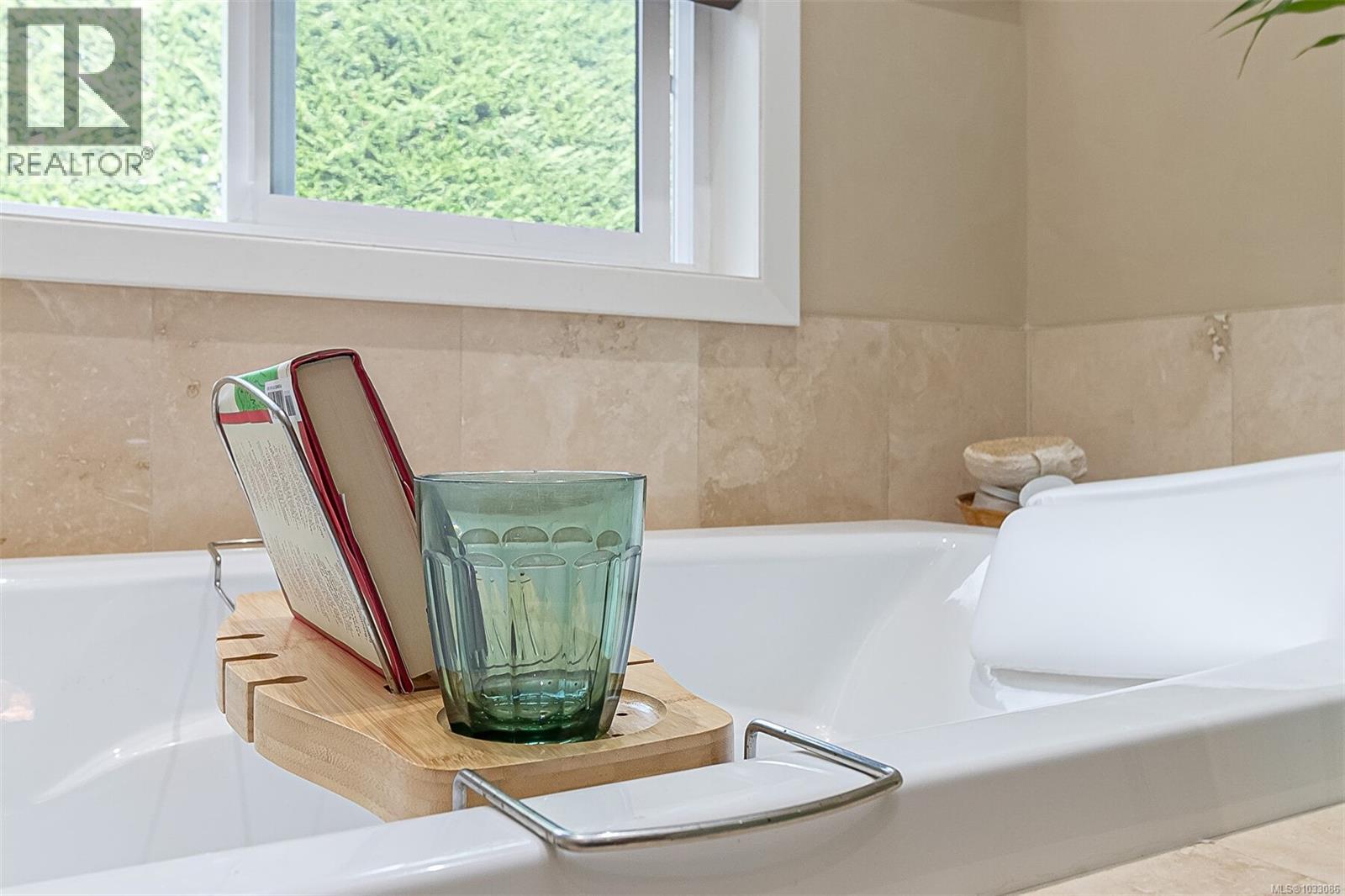 1288 Roy Rd, Saanich, British Columbia  V8Z 2X9 - Photo 23 - 1033086