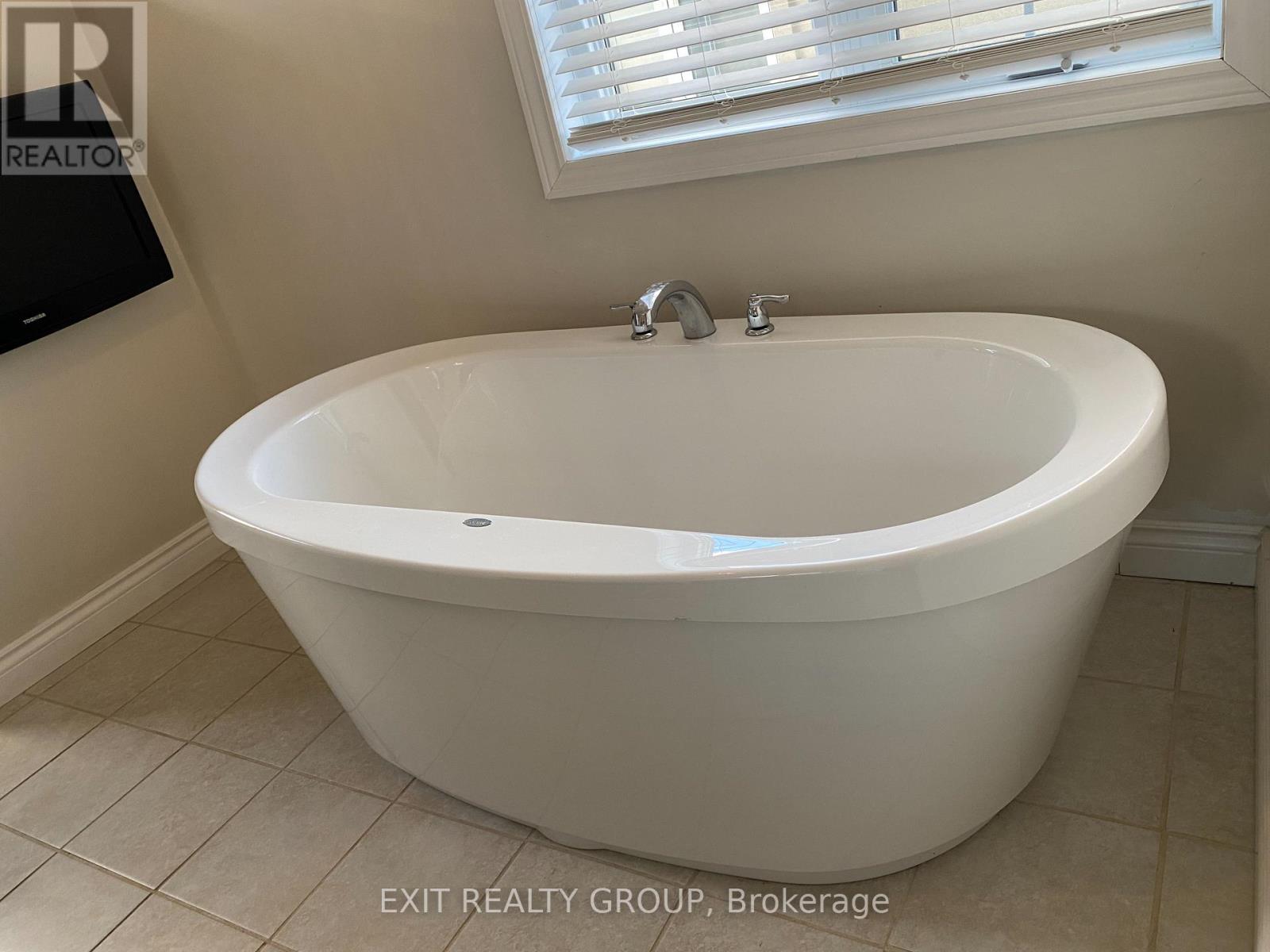 18100 Telephone Road, Quinte West, Ontario  K8V 5P4 - Photo 12 - X12829806