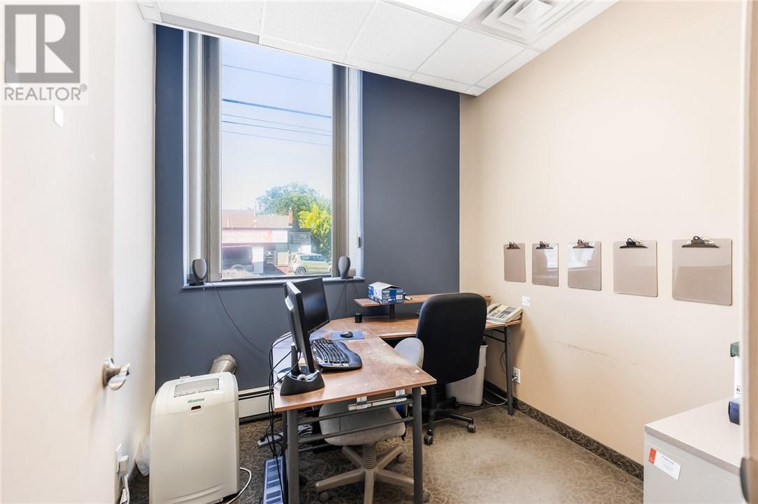 402 Frood Road, Sudbury, Ontario  P3C 4Z8 - Photo 17 - 2126342