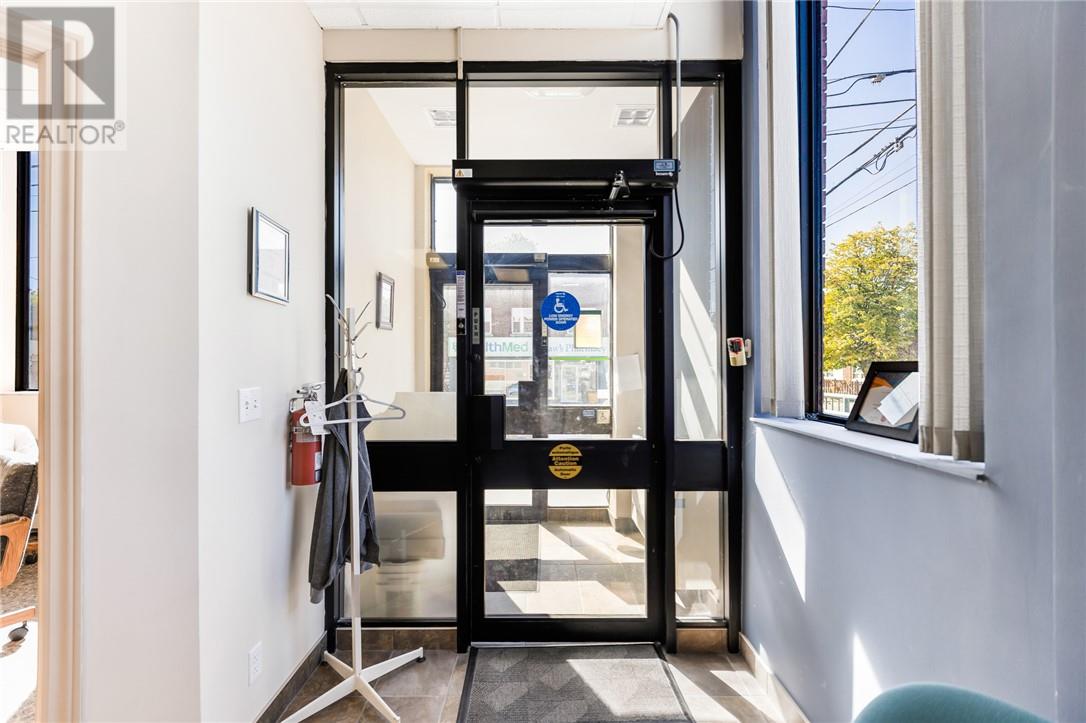 402 Frood Road, Sudbury, Ontario  P3C 4Z8 - Photo 6 - 2126338