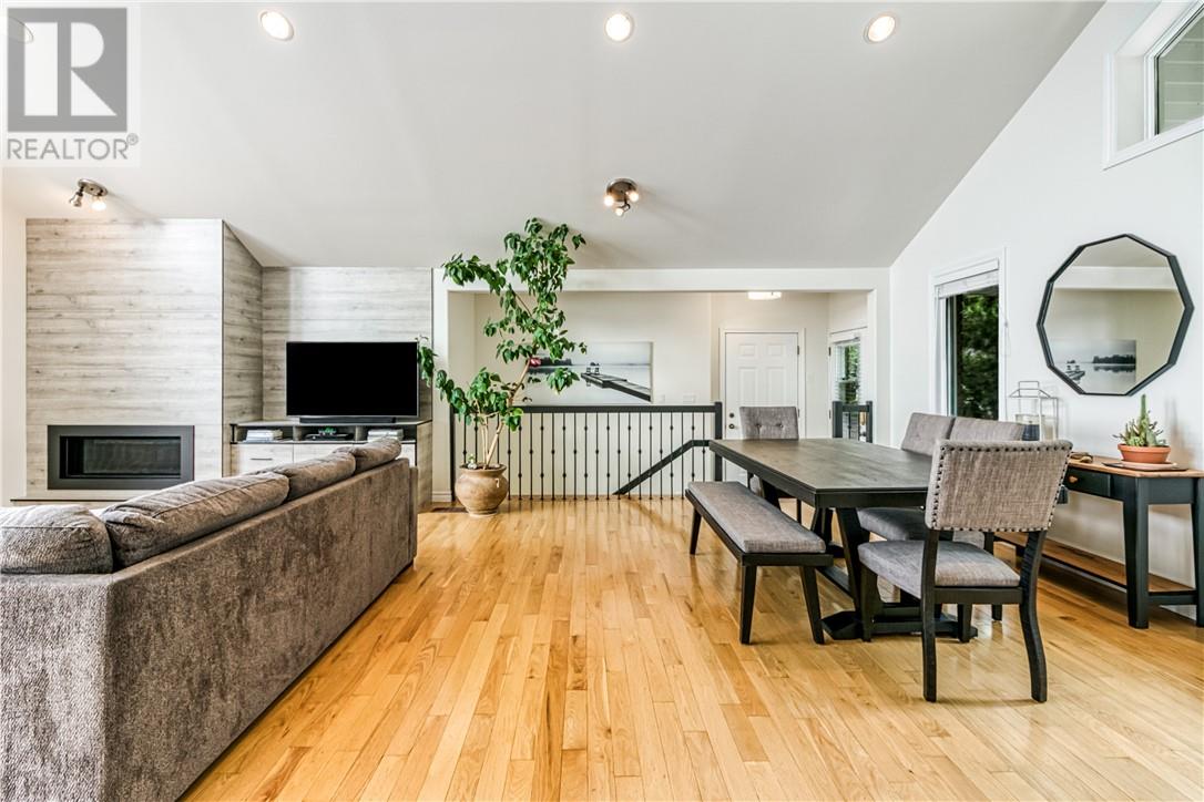 1675 West Bay Road, Garson, Ontario  P3L 1V3 - Photo 17 - 2126301