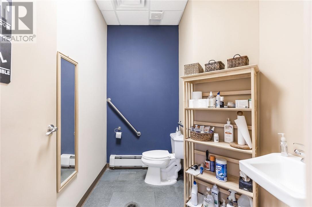 402 Frood Road, Sudbury, Ontario  P3C 4Z8 - Photo 22 - 2126342