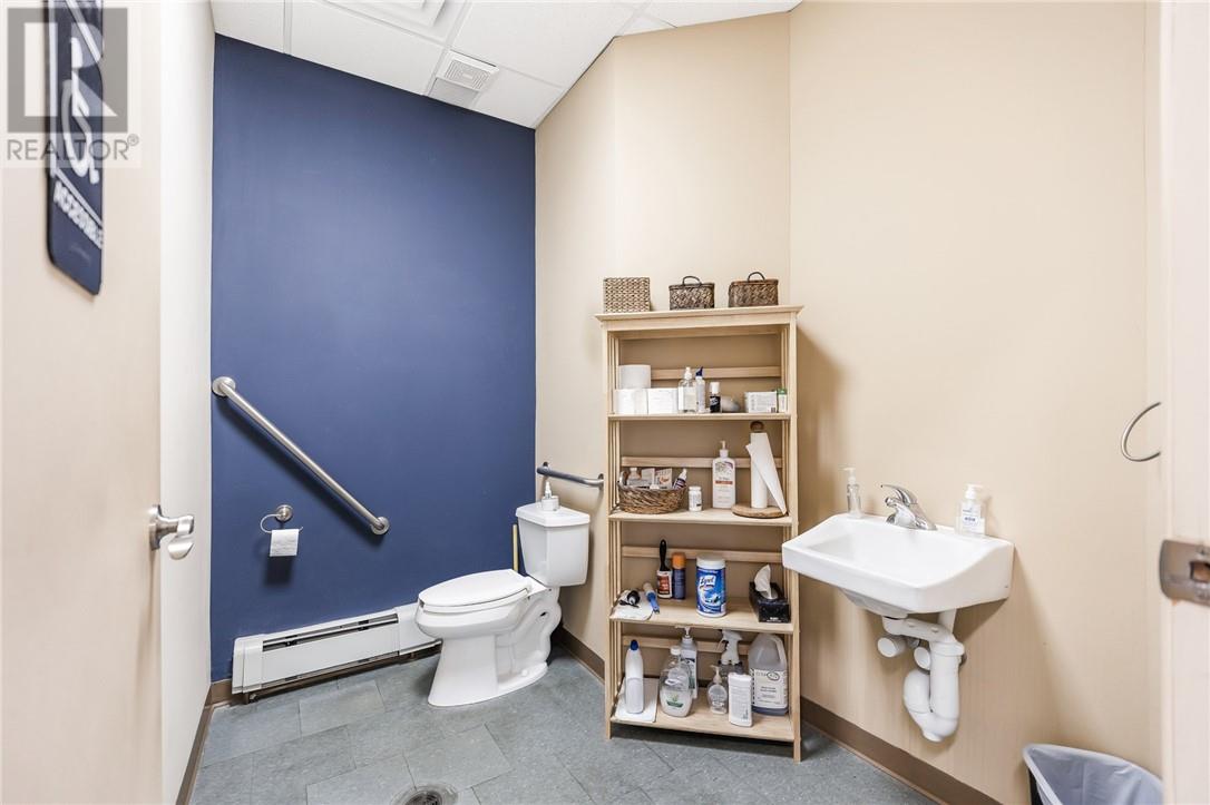 402 Frood Road, Sudbury, Ontario  P3C 4Z8 - Photo 23 - 2126342