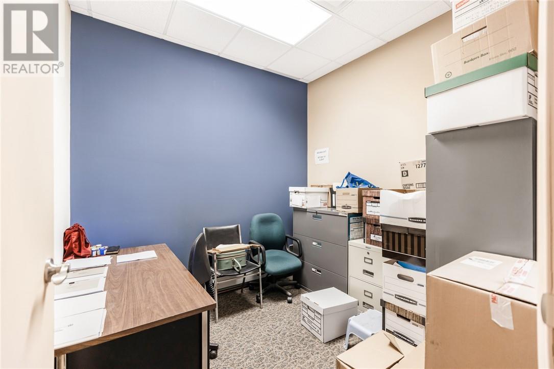 402 Frood Road, Sudbury, Ontario  P3C 4Z8 - Photo 24 - 2126342