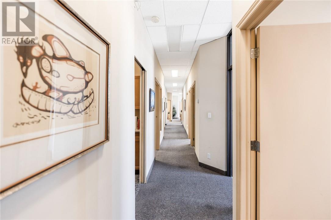 402 Frood Road, Sudbury, Ontario  P3C 4Z8 - Photo 31 - 2126342