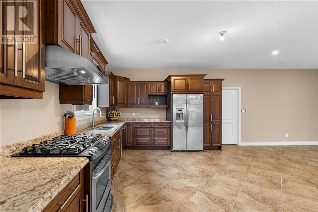 3 Columba Terrace, Sudbury, Ontario  P3E 0B3 - Photo 35 - 2126822