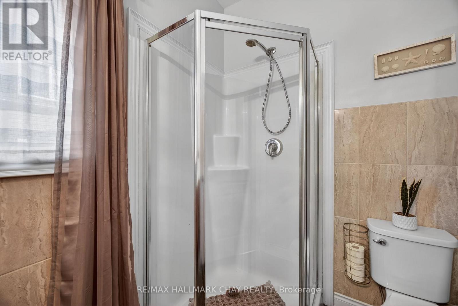 60 Brownley Lane, Essa, Ontario  L3W 0P9 - Photo 25 - N12996472