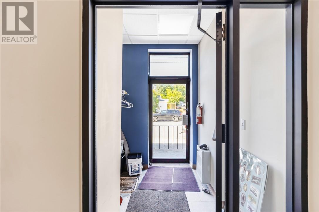 402 Frood Road, Sudbury, Ontario  P3C 4Z8 - Photo 25 - 2126342