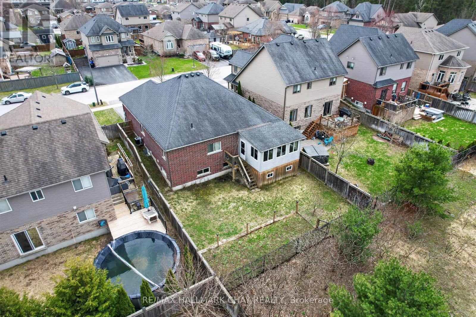 60 Brownley Lane, Essa, Ontario  L3W 0P9 - Photo 37 - N12996472