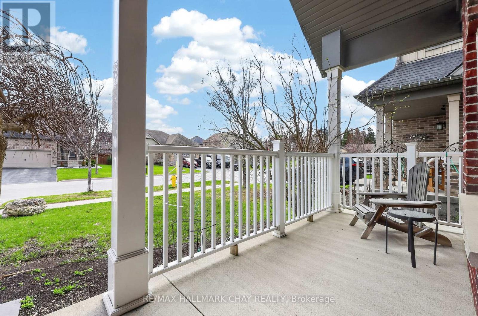 60 Brownley Lane, Essa, Ontario  L3W 0P9 - Photo 3 - N12996472