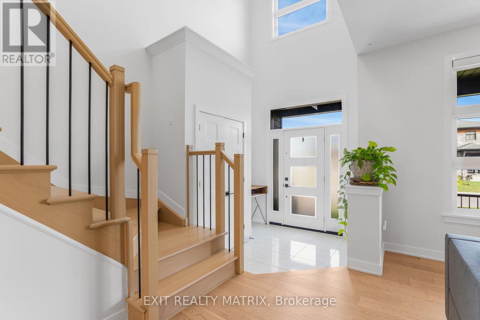 1144 Avignon Street, Russell, Ontario  K0A 1W0 - Photo 2 - X12826538