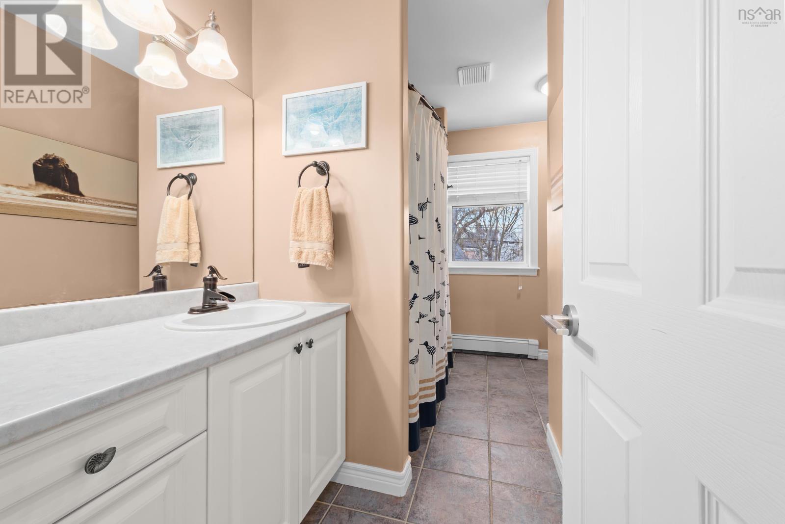 5706 Southwood Drive, Halifax Peninsula, Nova Scotia  B3H 4P4 - Photo 15 - 202608323