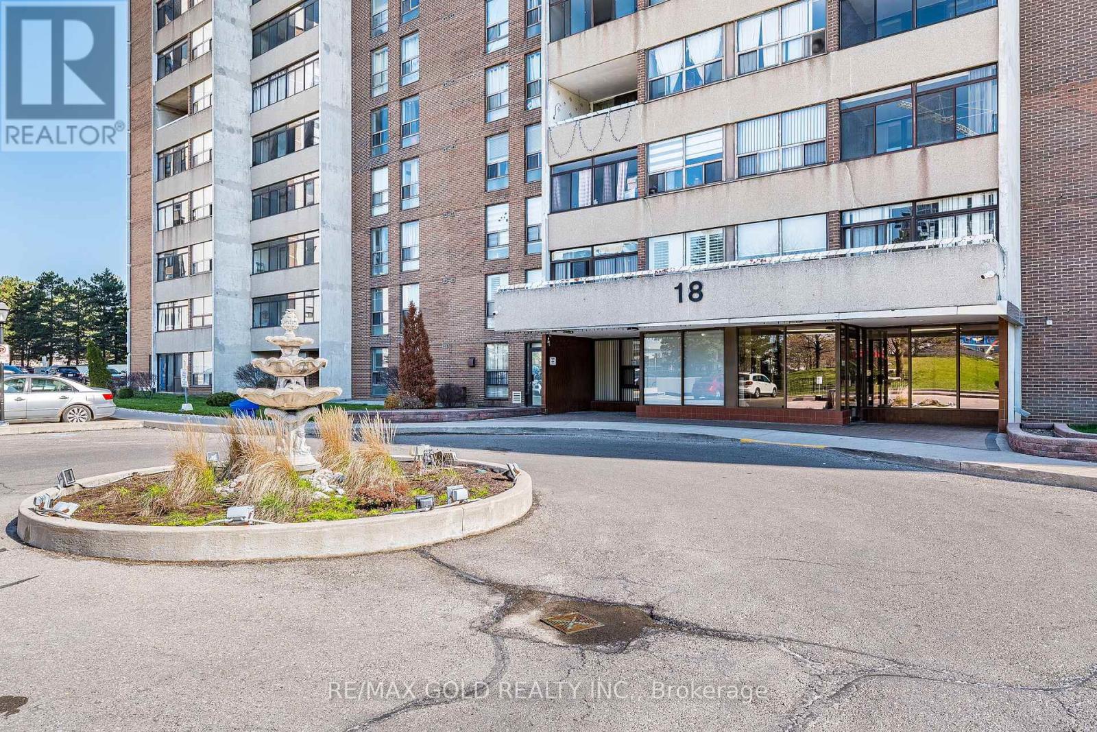 404 - 18 Knightsbridge Road, Brampton, Ontario  L6T 3X5 - Photo 4 - W13030614