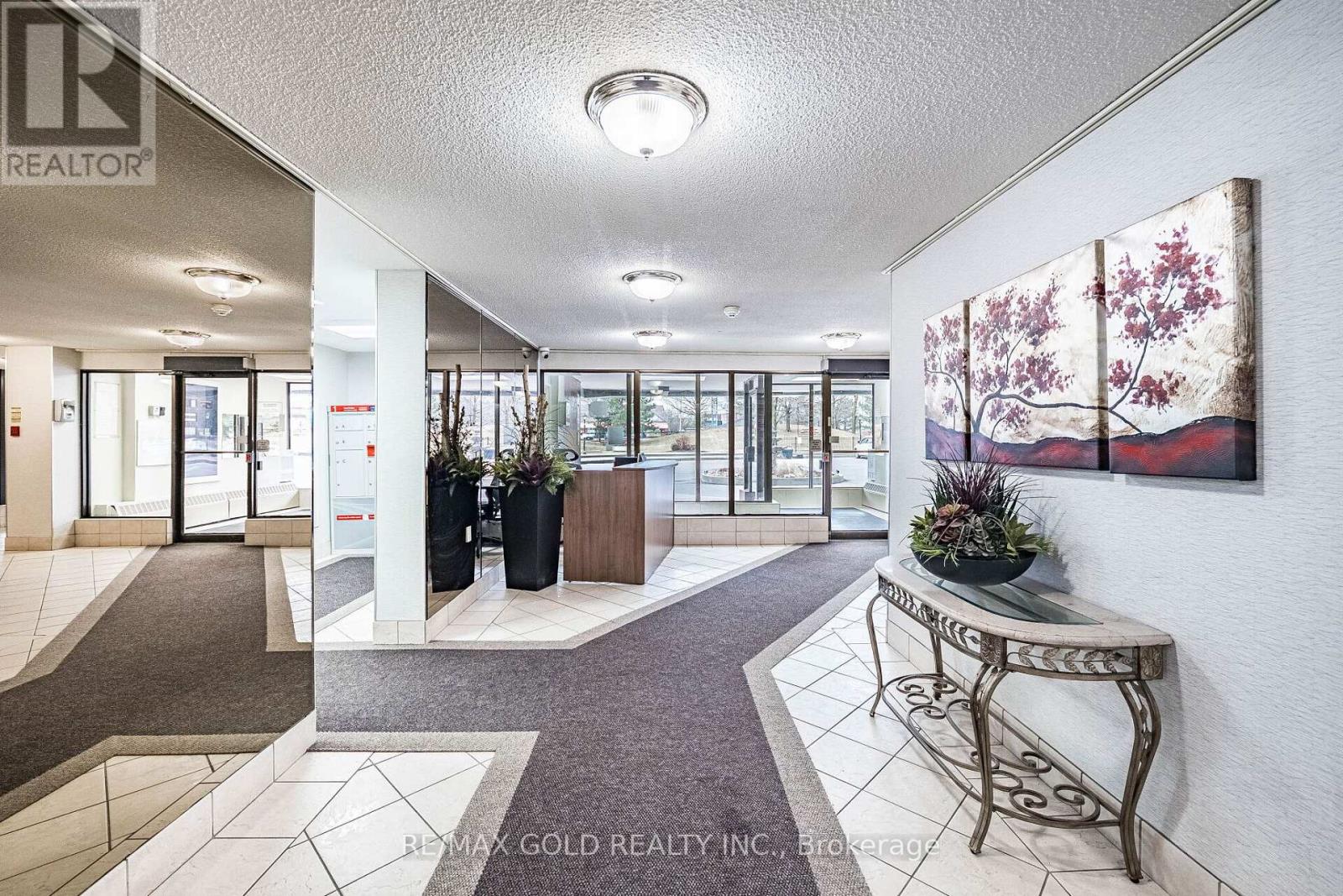 404 - 18 Knightsbridge Road, Brampton, Ontario  L6T 3X5 - Photo 8 - W13030614