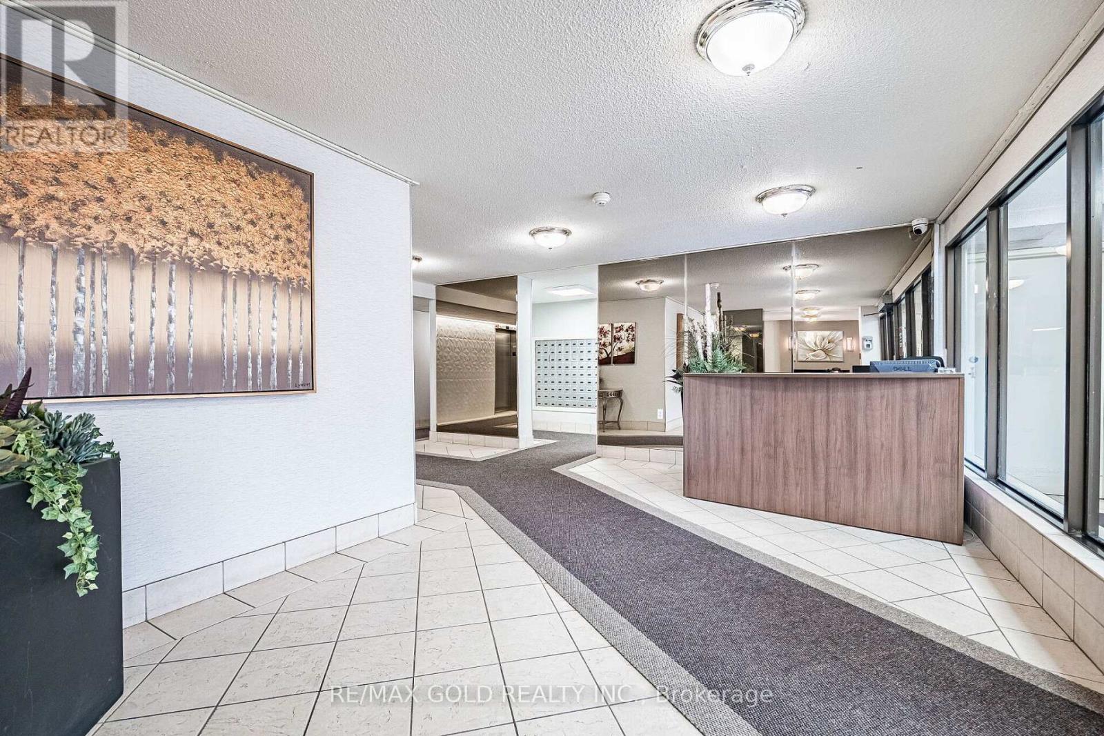 404 - 18 Knightsbridge Road, Brampton, Ontario  L6T 3X5 - Photo 6 - W13030614