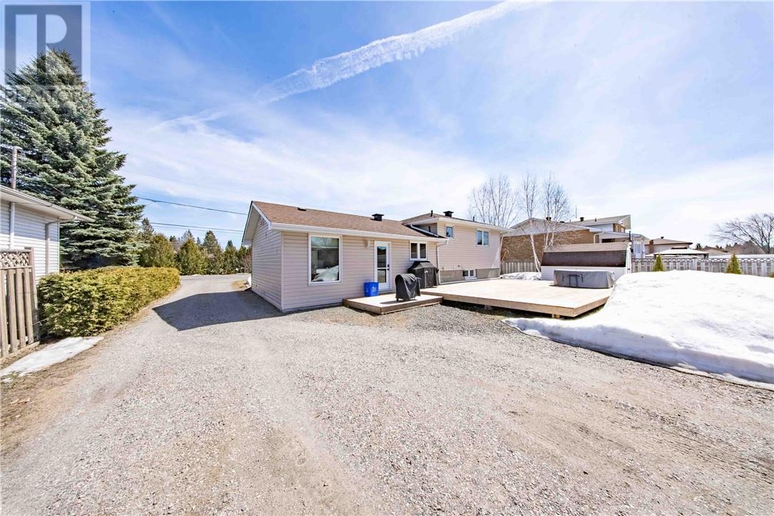 195 Rayside Avenue, Azilda, Ontario  P0M 1B0 - Photo 5 - 2127149