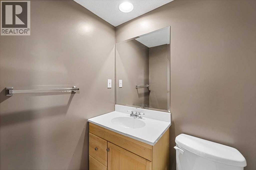 215 Prestwick Heights SE, Calgary, Alberta  T2Z 4K3 - Photo 21 - A2303319